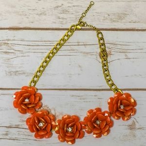 Bloom necklace